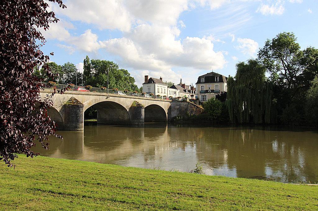 Logis Du Lievre D'Or Bed & Breakfast Montbazon Luaran gambar