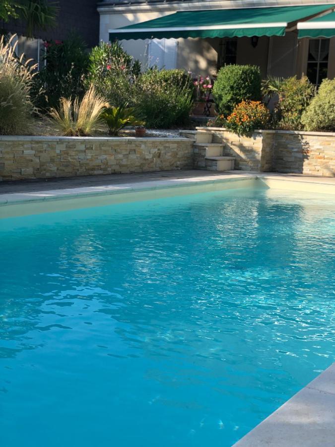 Logis Du Lievre D'Or Bed & Breakfast Montbazon Luaran gambar